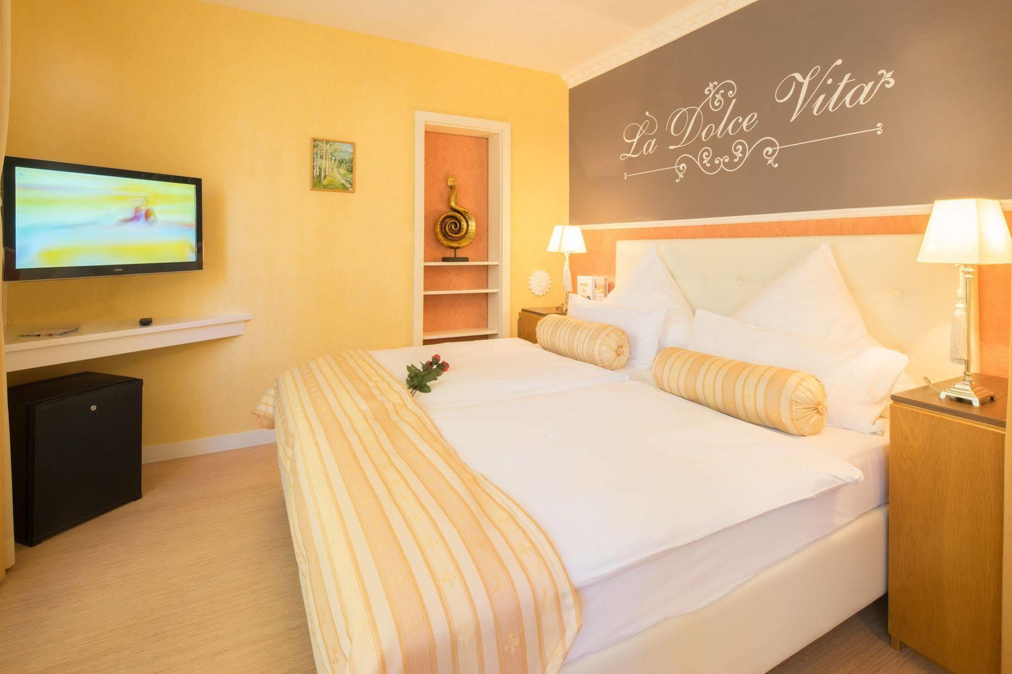 Central Boutique Hotel Bad Mergentheim Exterior photo
